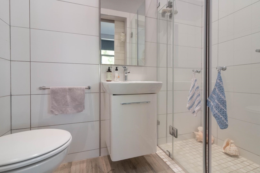 2 Bedroom Property for Sale in Plattekloof Western Cape